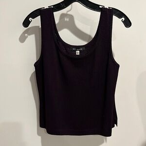 St. John Santana knit eggplant purple tank top, scoop neck, size P/US XS